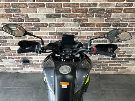 2023 Benelli TRK 702 X, серый, 711200 рублей, вид 5