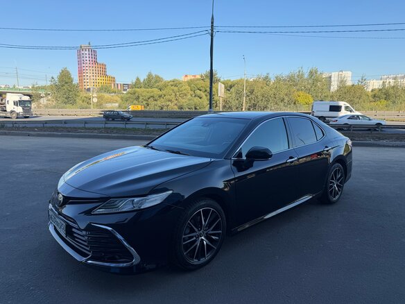 2018 Toyota Camry VIII (XV70), чёрный, 2700000 рублей