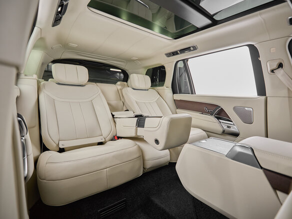 2025 Land Rover Range Rover P530 MHEV V, чёрный, 31800000 рублей - вид 25