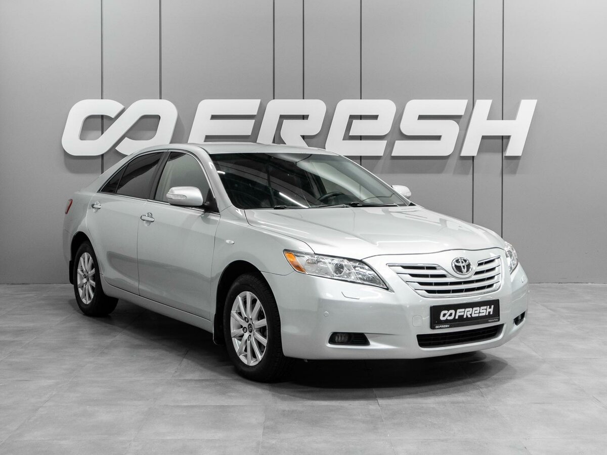 Открыть фотографии: Toyota Camry VI (XV40)