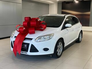 2012 Ford Focus III, белый, 697000 рублей, вид 1