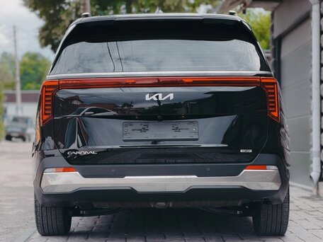 2025 Kia Carnival IV Рестайлинг, чёрный, 4900200 рублей, вид 4