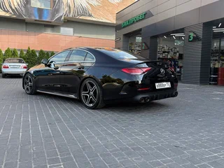 2018 Mercedes-Benz CLS 450 III (C257), чёрный, 4700000 рублей, вид 3