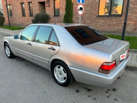 1998 Mercedes-Benz S-Класс 320 III (W140) Рестайлинг, серебристый, 1285000 рублей, вид 5