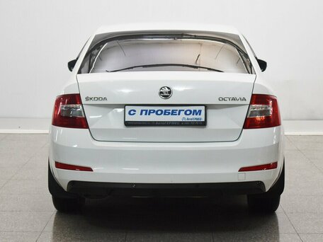 2016 Skoda Octavia III (A7), белый, 1000000 рублей, вид 3