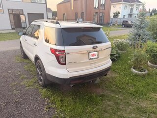 2014 Ford Explorer V, белый, 2100000 рублей, вид 2