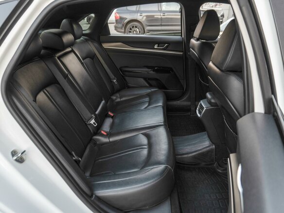 2021 Kia K5 III, белый, 2099000 рублей - вид 7