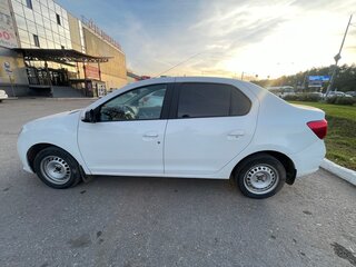 2016 Renault Logan II, белый, 700000 рублей, вид 4