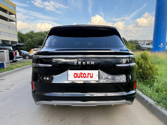 2026 Zeekr 8X 70 kWh, чёрный - вид 4