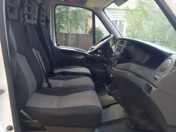 2013 Iveco Daily, белый, 1500000 рублей - вид 5
