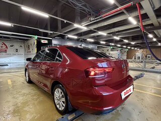 2020 Volkswagen Polo VI, красный, 1650000 рублей, вид 3