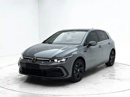 2022 Volkswagen Golf VIII, серый, 2000000 рублей, вид 1