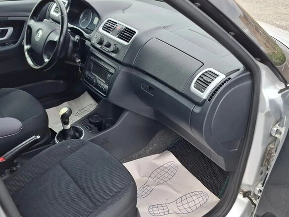 2008 Skoda Fabia II, серебристый, 520000 рублей - вид 5