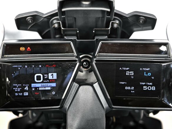 2023 Yamaha Tracer 9, чёрный, 1499000 рублей - вид 8