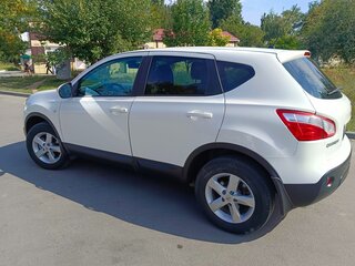 2013 Nissan Qashqai I Рестайлинг, белый, 950000 рублей, вид 4
