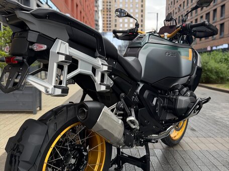 2025 BMW R 1300 GS Adventure, зелёный, 3200000 рублей, вид 4
