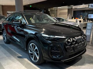 2026 Audi Q5 Sportback TFSI quattro S tronic II (GU), чёрный, 9800000 рублей, вид 3