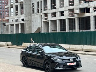 2021 Toyota Camry VIII (XV70) Рестайлинг, чёрный, 2799000 рублей, вид 2