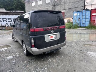 2002 Nissan Elgrand II (E51), чёрный, 1050000 рублей, вид 4