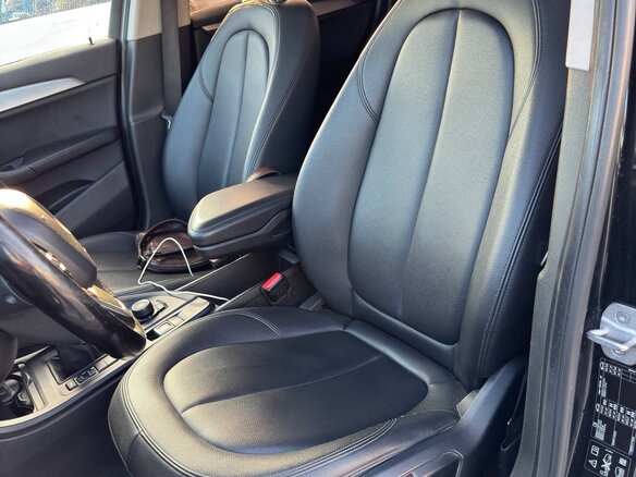 2017 BMW X1 20i xDrive II (F48), чёрный, 2250000 рублей - вид 9