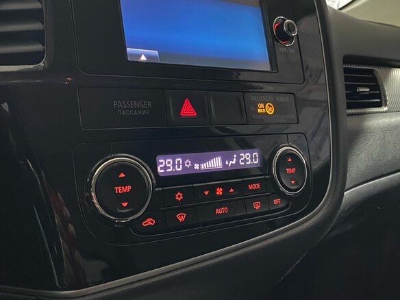2014 Mitsubishi Outlander III Рестайлинг, чёрный, 1390000 рублей - вид 14