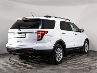 2014 Ford Explorer V, белый, 1699000 рублей, вид 5