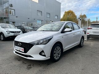 2022 Hyundai Solaris II Рестайлинг, белый, 1630490 рублей, вид 4