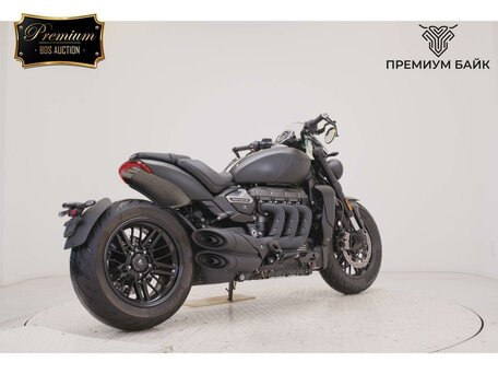 2022 Triumph Rocket 3, чёрный, 2299000 рублей, вид 5