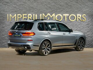 2026 BMW X7 40i I (G07) Рестайлинг, серый, 18490000 рублей, вид 5