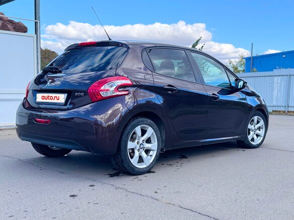 2013 Peugeot 208 I, пурпурный, 765000 рублей - вид 3