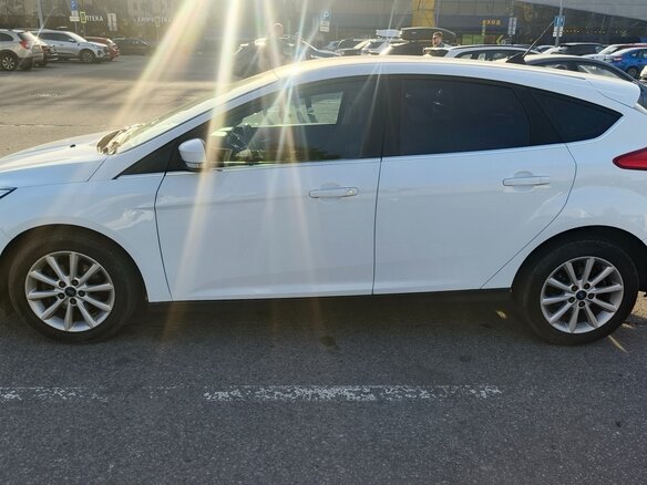 2017 Ford Focus III Рестайлинг, белый, 1020000 рублей - вид 6