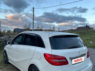 2013 Mercedes-Benz B-Класс 200 II (W246), белый, 990000 рублей, вид 4