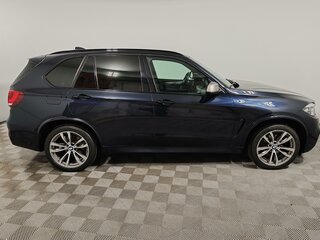 2017 BMW X5 30d III (F15), чёрный, 3355000 рублей, вид 4