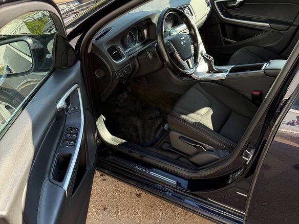 2016 Volvo S60 II Рестайлинг, синий - вид 6