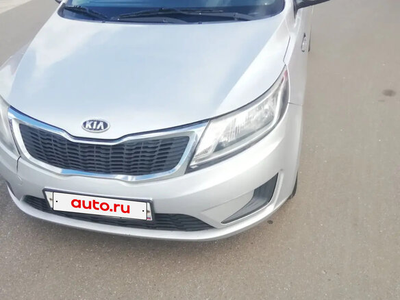 2012 Kia Rio III, серебристый, 620000 рублей