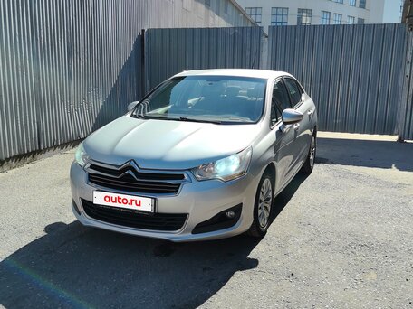 2015 Citroen C4 II, серебристый, 700000 рублей, вид 3