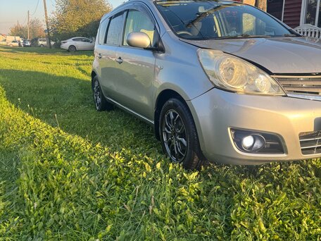 2009 Nissan Note I Рестайлинг, серый, 550000 рублей, вид 5
