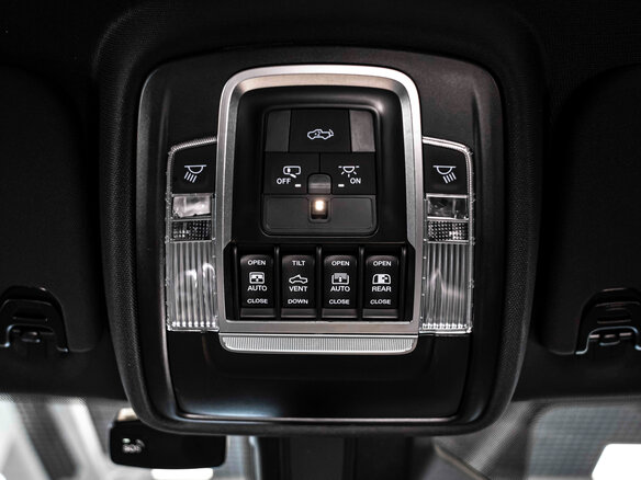 2026 Ram 1500 Crew Cab V Рестайлинг, серебристый, 12105636 рублей - вид 29