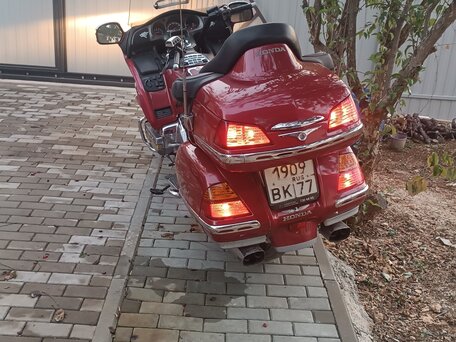 2003 Honda GL 1800 Gold Wing, красный, 810000 рублей, вид 3