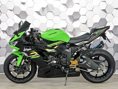 2020 Kawasaki ZX-6 Ninja, зелёный, 1099000 рублей, вид 4