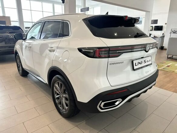 2026 Changan UNI-S I Рестайлинг, белый, 3029900 рублей - вид 2
