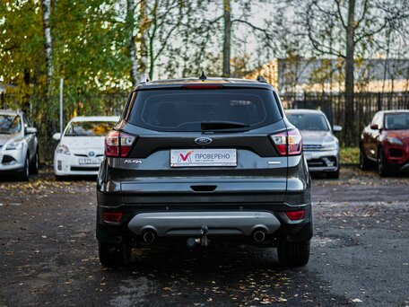 2017 Ford Kuga II Рестайлинг, серый, 1399000 рублей, вид 4