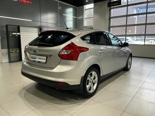 2014 Ford Focus III, серебристый, 725000 рублей, вид 4