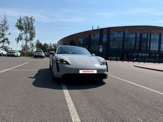 2022 Porsche Taycan I, серый, 5999999 рублей, вид 4