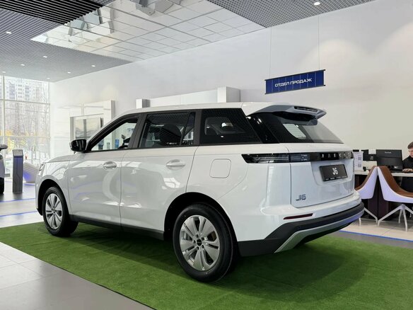 2026 Jaecoo J6, белый - вид 4