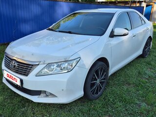2014 Toyota Camry VII (XV50), белый, 1600000 рублей, вид 1