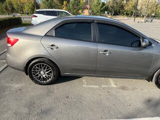 2010 Kia Cerato 6-speed II, серый, 750000 рублей, вид 4
