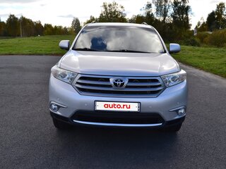 2011 Toyota Highlander II (XU40) Рестайлинг, серебристый, 1730000 рублей, вид 2