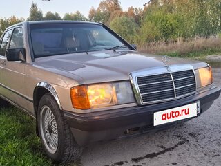 1985 Mercedes-Benz 190 (W201), золотистый, 372000 рублей, вид 3