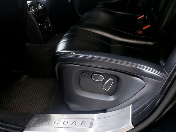 2012 Jaguar XJ IV (X351), чёрный, 1950000 рублей - вид 9